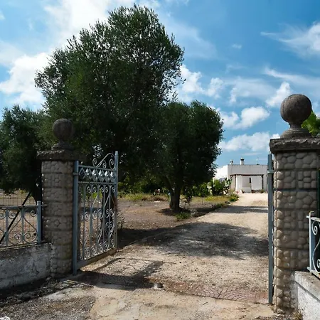 Italianway - Trullo Casa Tara オストゥーニ